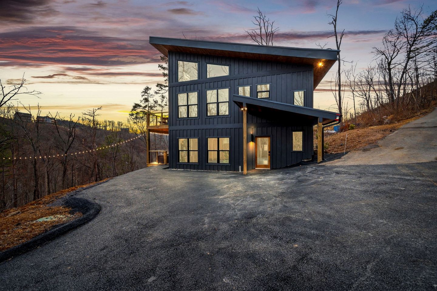 Incredible Chic Cabin with Indoor Pool, Spa and Outdoor Living Area in Tennessee