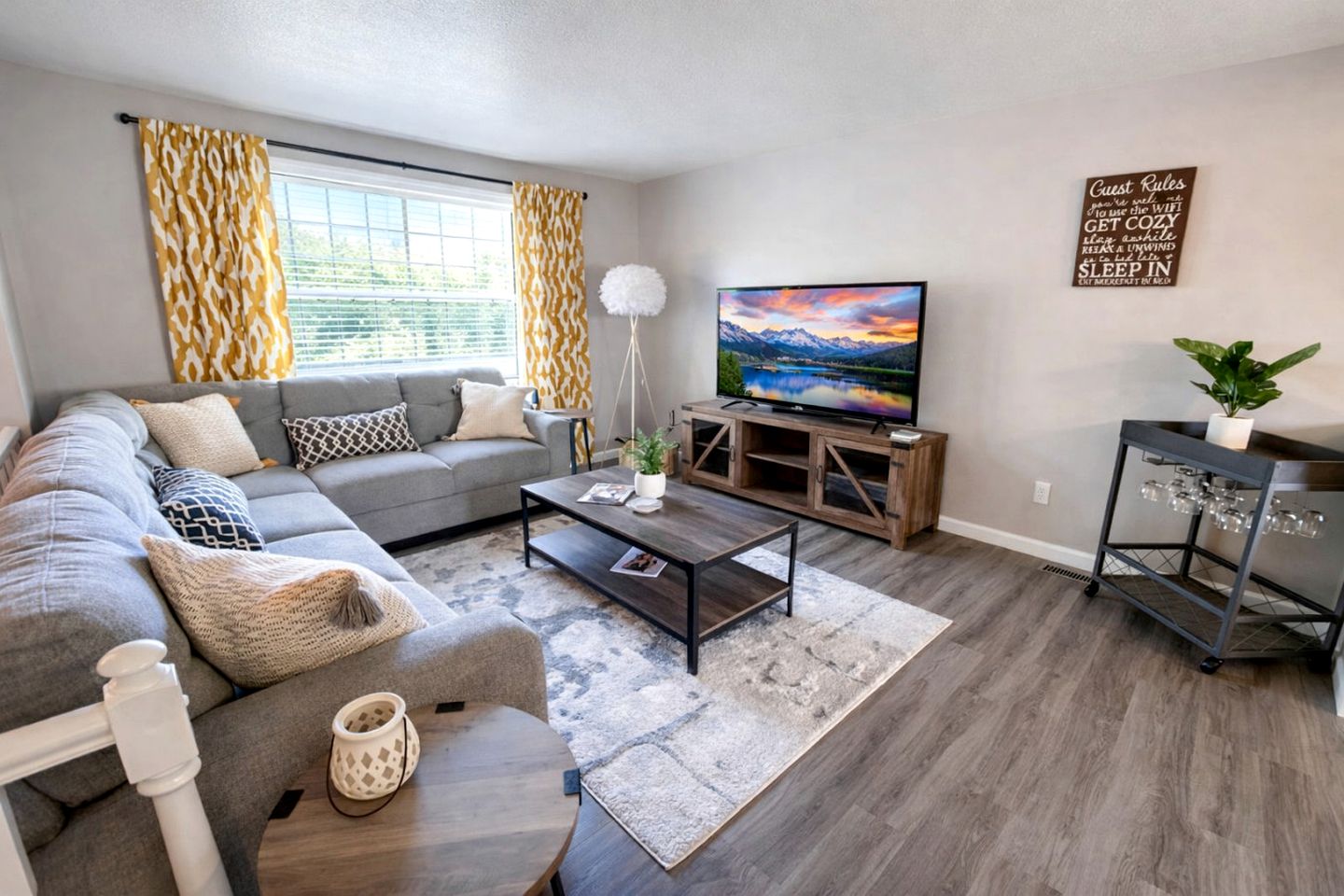 Cabins (United States of America, Charlotte, North Carolina)