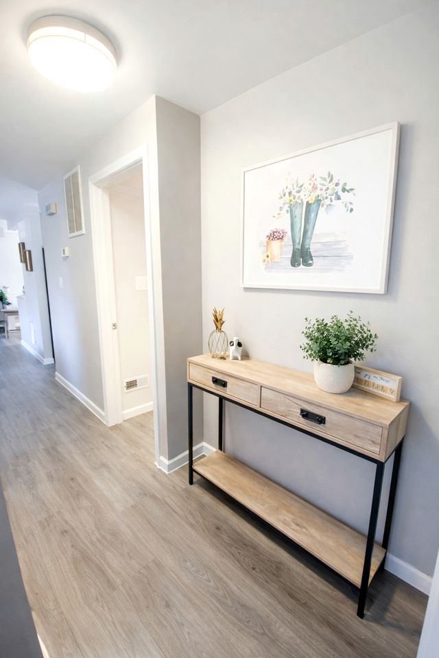 Splendid Cabin with Fire it and Backyard in NC