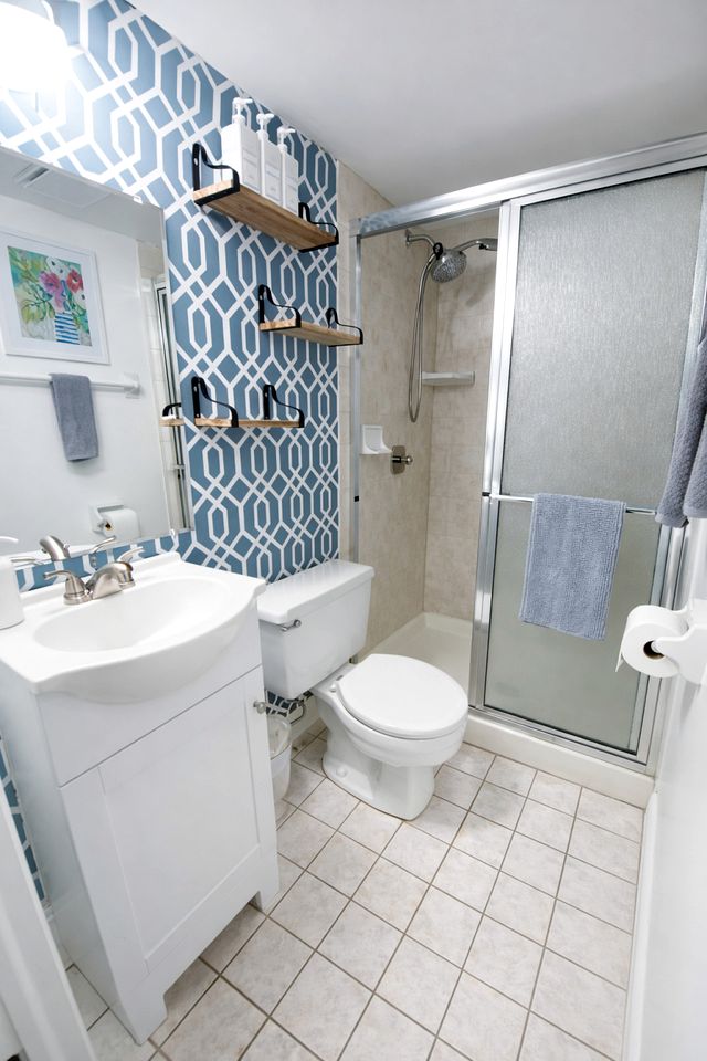 Splendid Cabin with Fire it and Backyard in NC