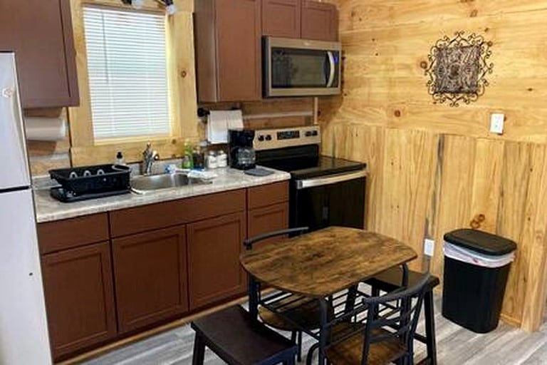 Cabins (United States of America, Birdseye, Indiana)