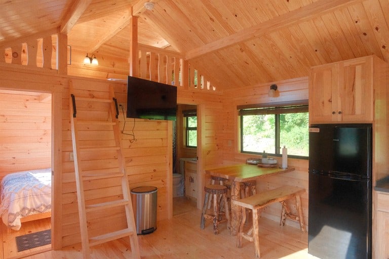 Cabins (United States of America, Irvine, Kentucky)