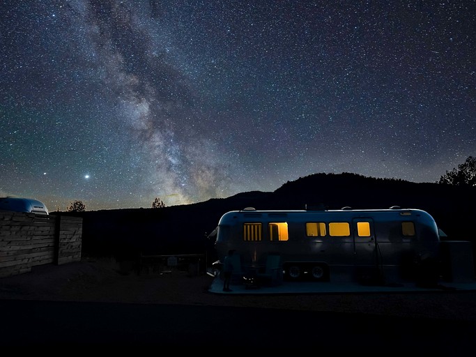 Caravans (United States of America, Orderville, Utah)