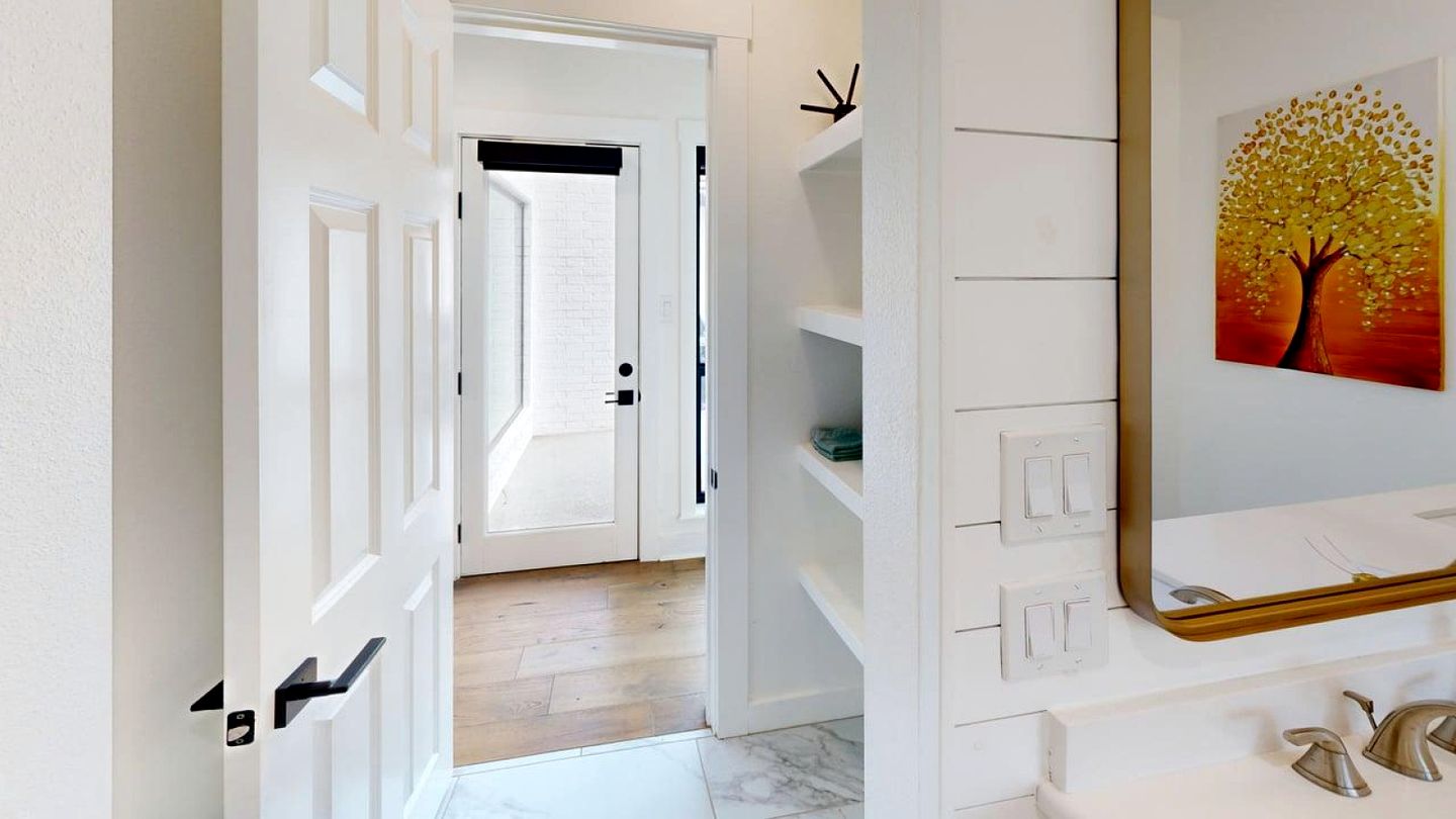 Elegant Ranch Retreat with Pool, Firepit & Theater Room in Bryan, Texas