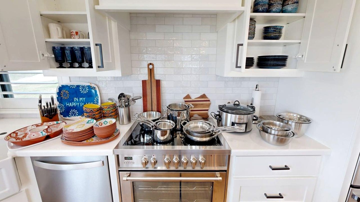 Elegant Ranch Retreat with Pool, Firepit & Theater Room in Bryan, Texas