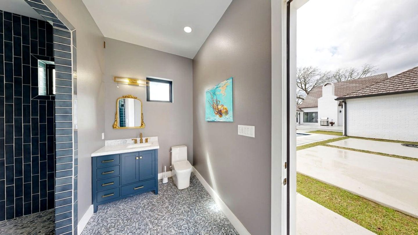 Elegant Ranch Retreat with Pool, Firepit & Theater Room in Bryan, Texas