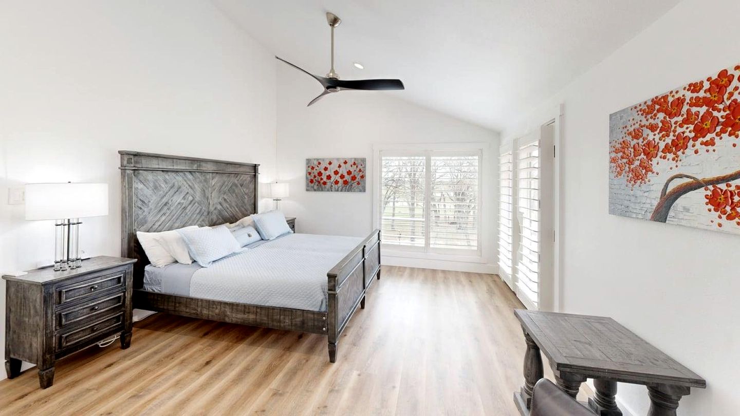 Elegant Ranch Retreat with Pool, Firepit & Theater Room in Bryan, Texas