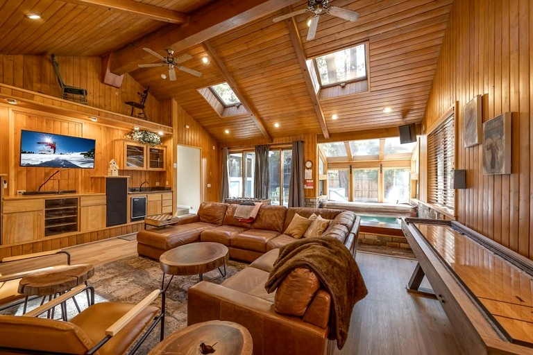 Cabins (United States of America, Big Bear Lake, California)