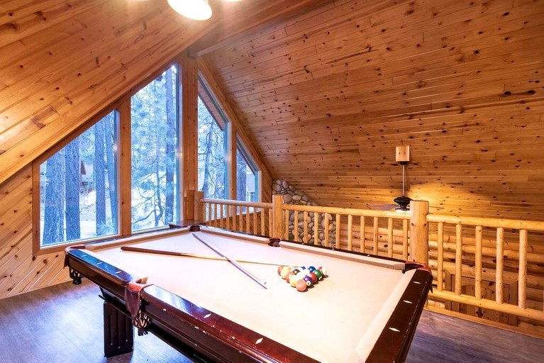 Cabins (United States of America, Big Bear Lake,California)