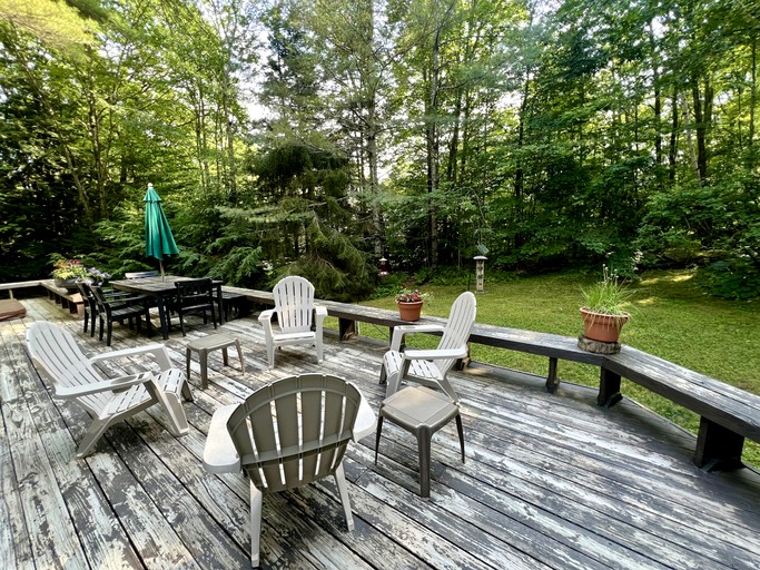 Cabins (United States of America, Jamaica, Vermont)