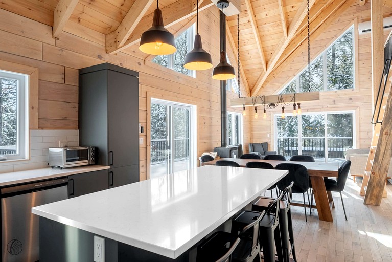 Vacation Rentals (Canada, Saint Come, Quebec)