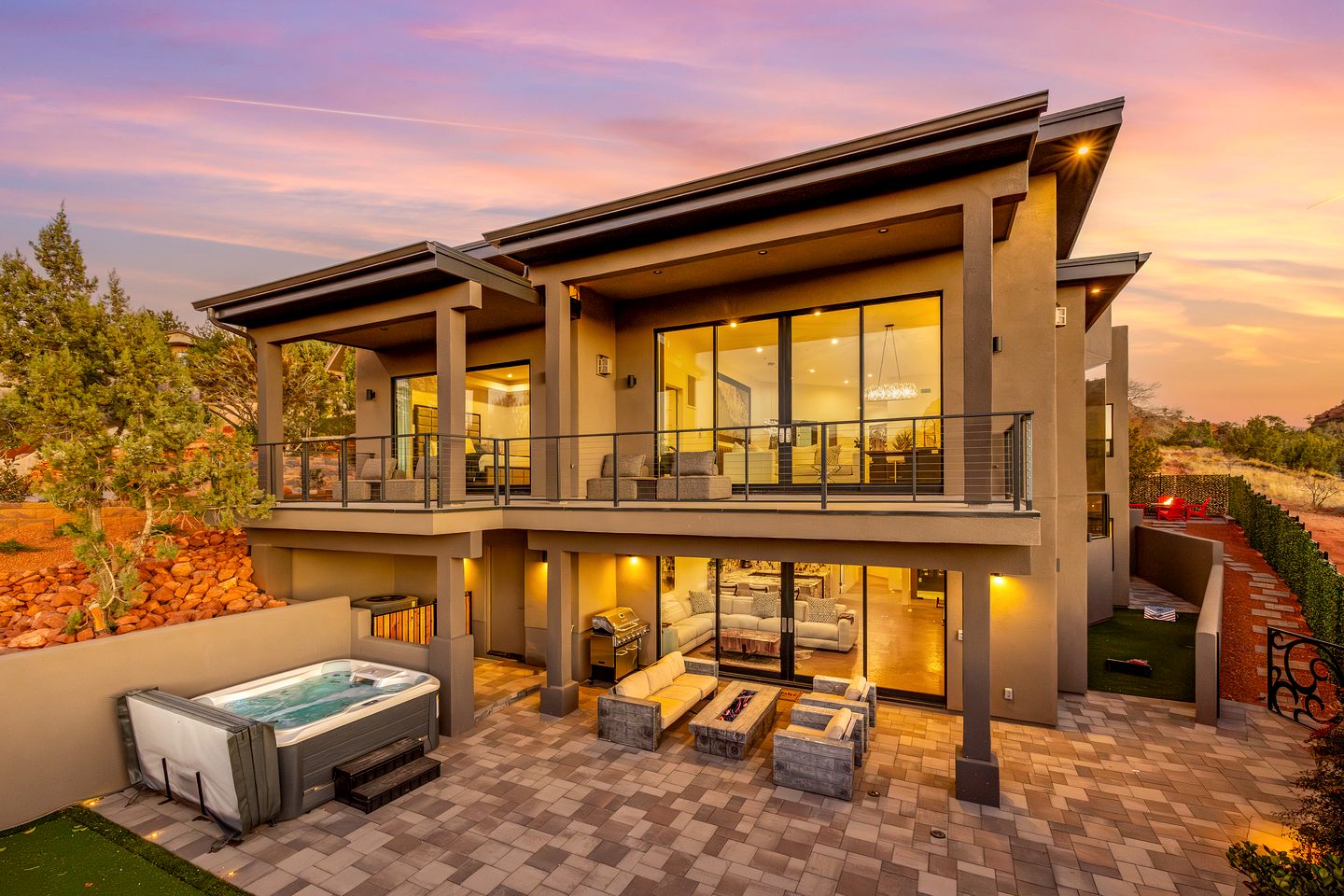 Stunning, Luxury Vacation Rental with Hot Tub and Mountain Views in Sedona, Arizona