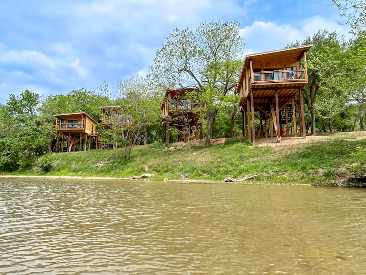 Stunning Waterfront Cabin for Unforgettable Texas Glamping Getaways