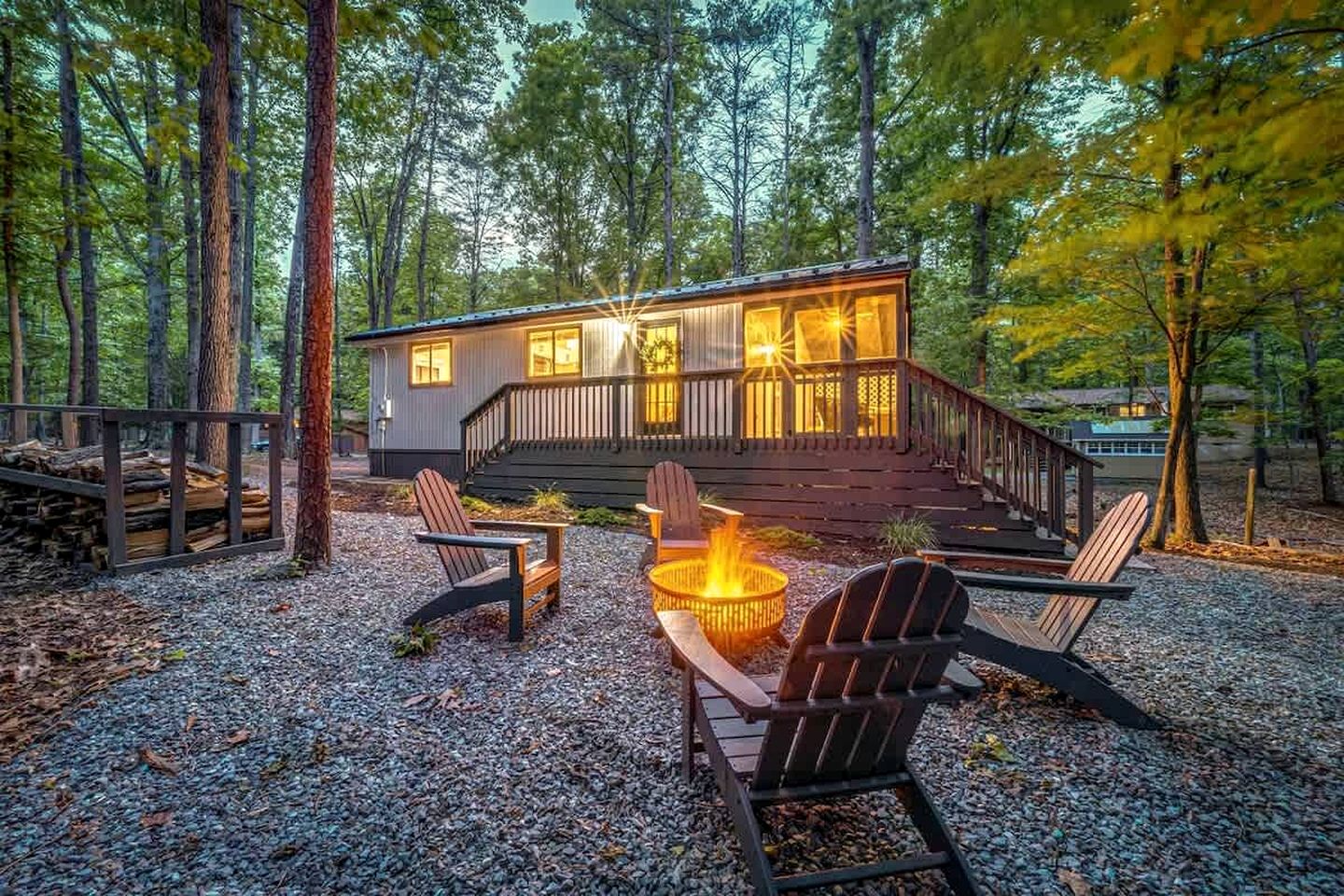 Peaceful Getaway in Hedgesville, Virginia, with Fire Pit and Pool Access, near Antietam National Battlefield