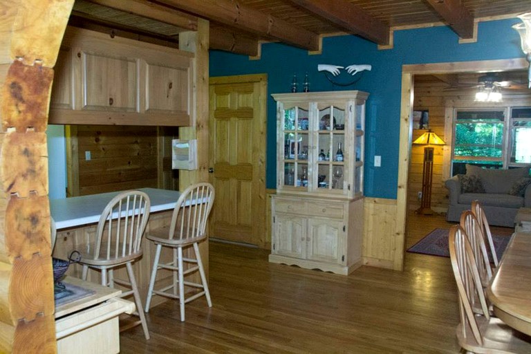 Cabins (Marion, North Carolina, United States)