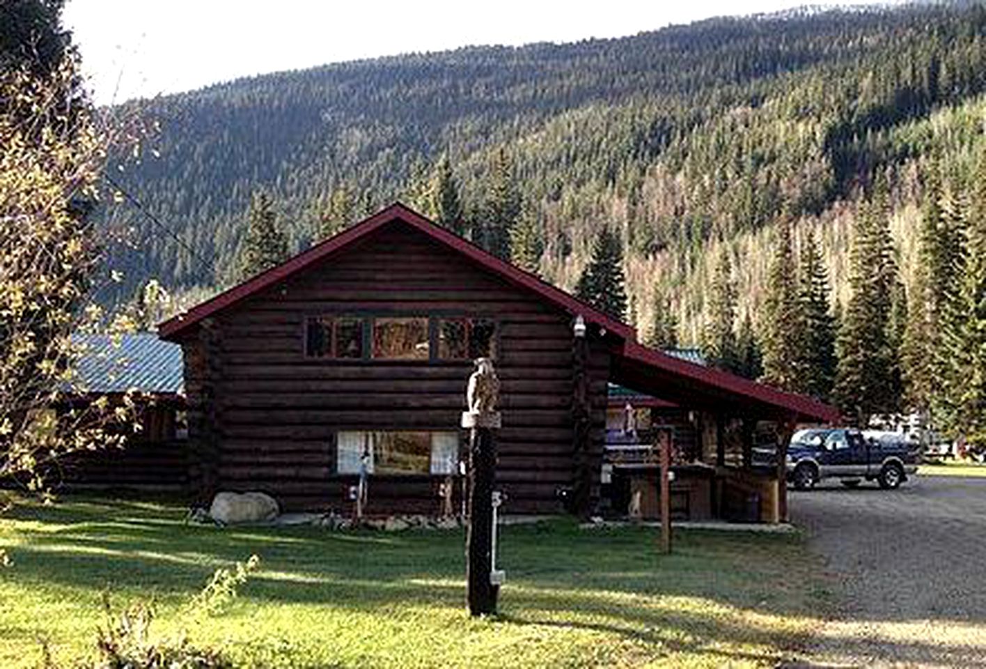 Cabins (Albreda, British Columbia, Canada)