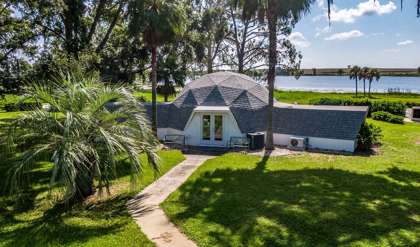 Lakeside Dome Retreat with Sun Deck & Lake Views | 2BR Rental in Clermont, Florida
