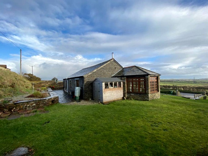 Cottages (United Kingdom, Camelford, England)