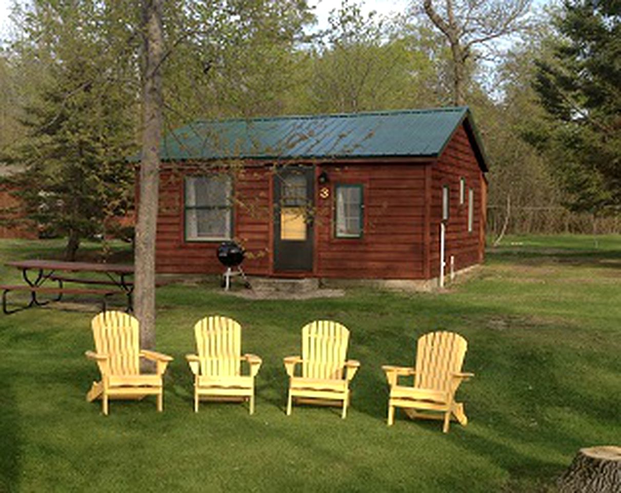 Cabins (Richville, Minnesota, United States)