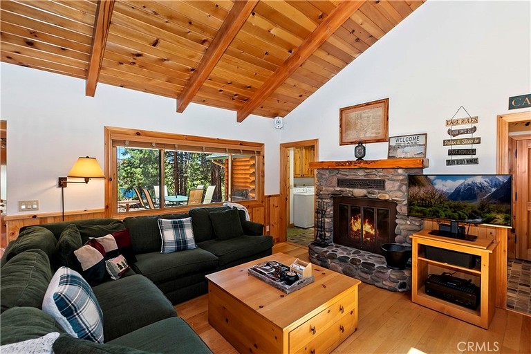 Cabins (United States of America, Big Bear Lake, California)