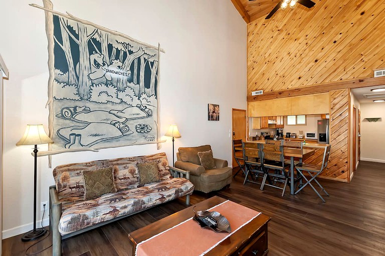Cabins (United States of America, Big Bear Lake, California)