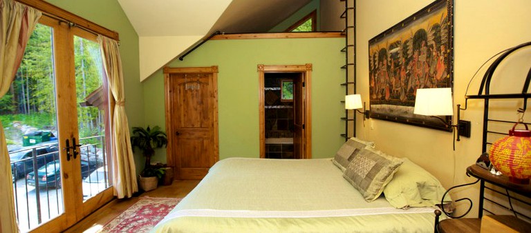 Nature Lodges (Sandpoint, Idaho, United States)