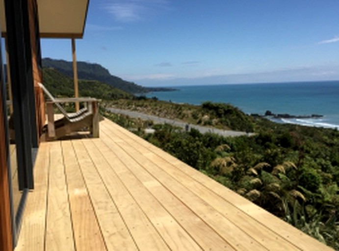 Nature Lodges (Punakaiki, South Island, New Zealand)