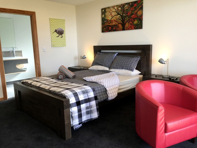 Nature Lodges (Punakaiki, South Island, New Zealand)