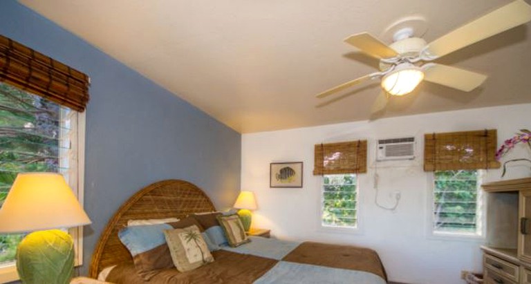 Beach Houses (Anahola , Hawaii, United States)