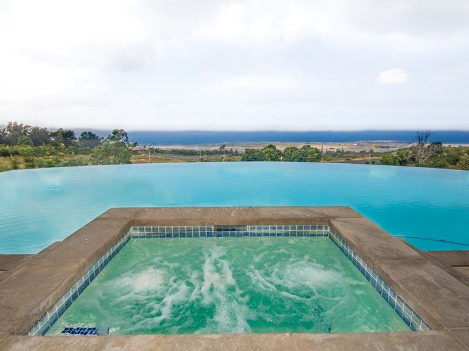 Beach Houses (Kailua-Kona, Hawaii, United States)
