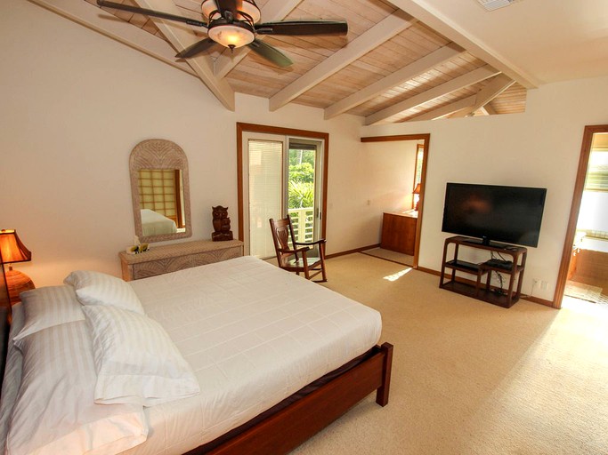 Beach Houses (Kilauea, Hawaii, United States)