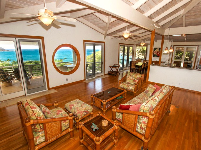 Beach Houses (Kilauea, Hawaii, United States)