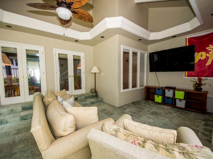 Beach Houses (Kailua-Kona, Hawaii, United States)