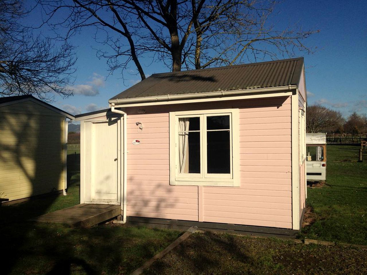 Cabins (Te Aroha, North Island, New Zealand)