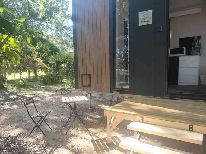 Tiny Houses (Australia, Milawa, Victoria)