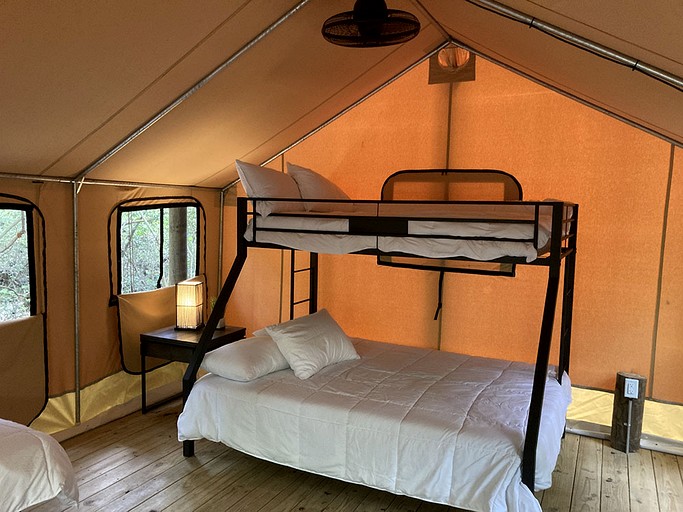 Safari Tents (United States of America, Livingston, Texas)