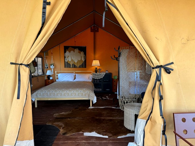 Safari Tents (United States of America, Woodside, California)