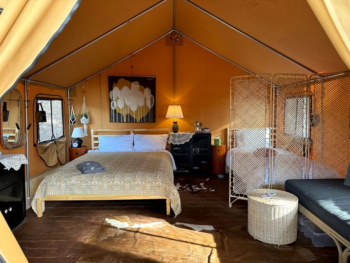 Safari Tents (United States of America, Woodside, California)
