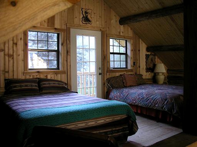 Log Cabins (Lake City, Colorado, United States)