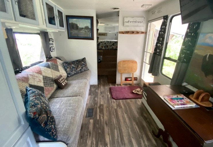 Caravans (United States of America, Marble Falls, Texas)