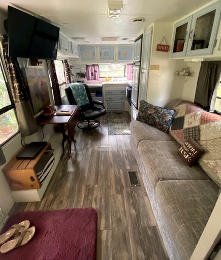 Caravans (United States of America, Marble Falls, Texas)
