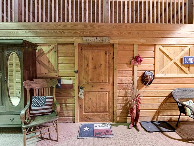 Cabins (United States of America, Round Top, Texas)