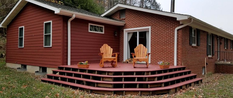 Nature Lodges (Marshall, North Carolina, United States)