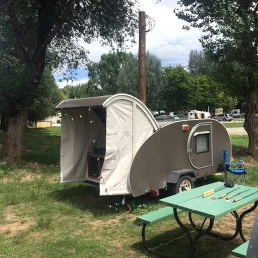 Caravans (Mayhill, New Mexico, United States)