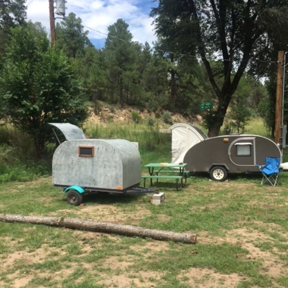 Caravans (Mayhill, New Mexico, United States)