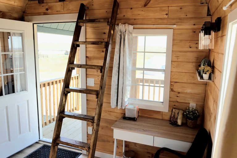 Vacation Rentals (Canada, Redcliff, Alberta)