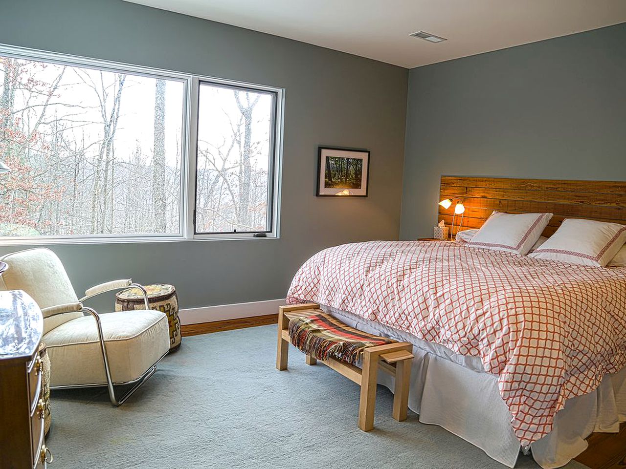 Modern and Luxurious Cabin Rental on the New River Gorge in West Virginia