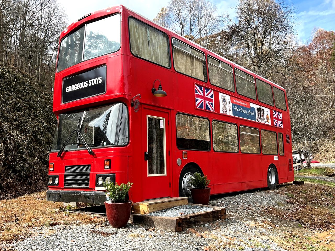 Feel Like Royalty in this Luxurious London Bus near Bryson City, North Carolina