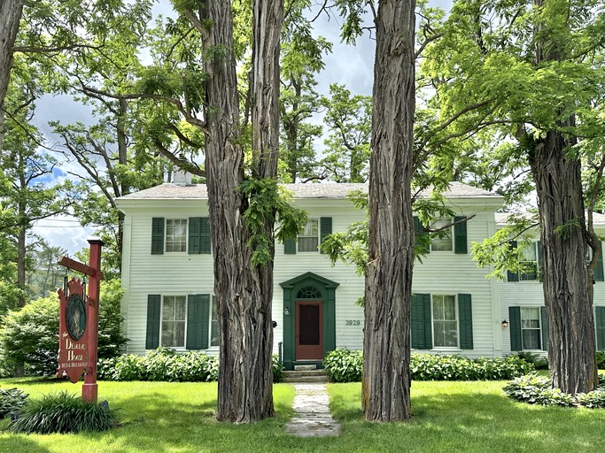 Cottages (United States of America, Sunderland, Vermont)