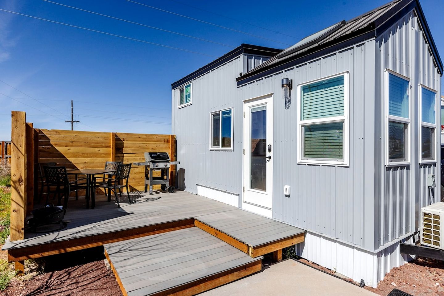 Wonderful Tiny House with Luxurious Interior in Apple Valley, Utah
